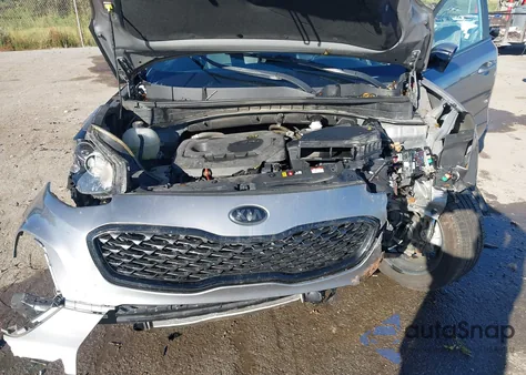 2021 Kia Sportage S z USA, uszkodzony, nr VIN KNDP63AC4M7854154